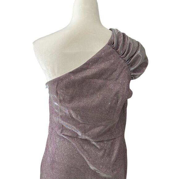 Area Sheath Dress One Shoulder Ruched Detail Lightweight Metallic W Large NWOT - Picture 5 of 8